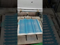 सिलिकॉन बेबी फीडिंग चम्मच वैकल्पिक रंग और लोगो के साथ कस्टम पैकेजिंग